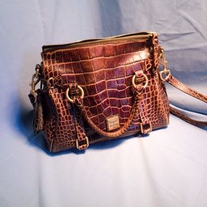 Dooney & bourke purse